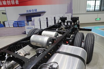 ����Ǭ��K6L 2025�� 2.5L���� 185���� ��ʿ��8�� 4.17�׵��������ῨͼƬ