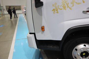 ����Ǭ��K6E 4.11�׵��Ŵ��綯��ʽ�Ῠ ����ʱ��140.41kWhͼƬ