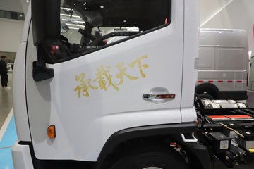 ����Ǭ��K6E 4.11�׵��Ŵ��綯��ʽ�Ῠ ����ʱ��140.41kWhͼƬ