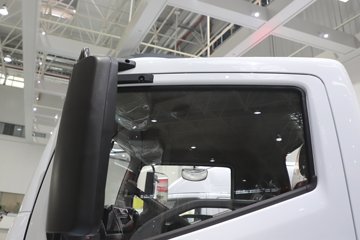 ����Ǭ��K6E 4.11�׵��Ŵ��綯��ʽ�Ῠ ����ʱ��140.41kWhͼƬ