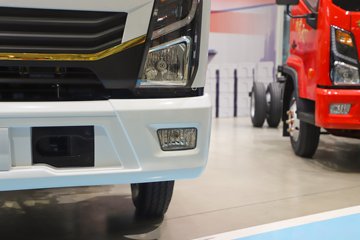 ����Ǭ��K6E 4.11�׵��Ŵ��綯��ʽ�Ῠ ����ʱ��140.41kWhͼƬ