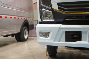 ����Ǭ��K6E 4.11�׵��Ŵ��綯��ʽ�Ῠ ����ʱ��140.41kWhͼƬ