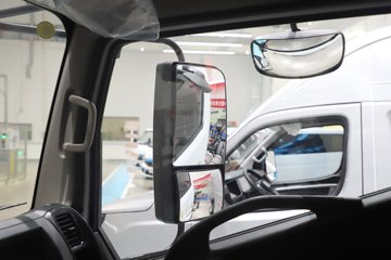 ����Ǭ��K6E 4.11�׵��Ŵ��綯��ʽ�Ῠ ����ʱ��140.41kWhͼƬ