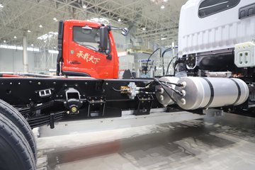 ����Ǭ��K6E 4.11�׵��Ŵ��綯��ʽ�Ῠ ����ʱ��140.41kWhͼƬ