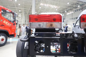 ����Ǭ��K6E 4.11�׵��Ŵ��綯��ʽ�Ῠ ����ʱ��140.41kWhͼƬ