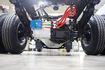 ����Ǭ��K6E 4.11�׵��Ŵ��綯��ʽ�Ῠ ����ʱ��140.41kWhͼƬ