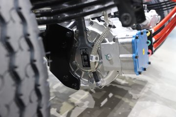 ����Ǭ��K6E 4.11�׵��Ŵ��綯��ʽ�Ῠ ����ʱ��140.41kWhͼƬ