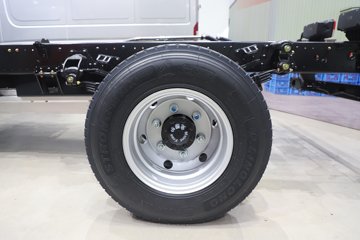 ����Ǭ��K6E 4.11�׵��Ŵ��綯��ʽ�Ῠ ����ʱ��140.41kWhͼƬ