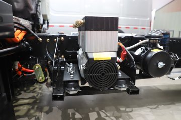 ����Ǭ��K6E 4.11�׵��Ŵ��綯��ʽ�Ῠ ����ʱ��140.41kWhͼƬ