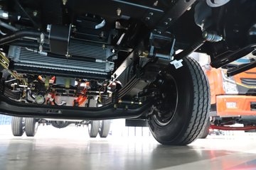 ����Ǭ��K6E 4.11�׵��Ŵ��綯��ʽ�Ῠ ����ʱ��140.41kWhͼƬ