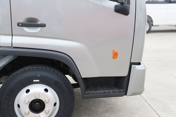���������D6-L 2025�� ���߹��� 2.5L���� 170���� ��ʿ��8�� 4.17�׵��������ῨͼƬ