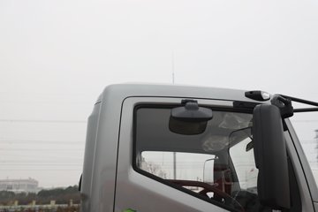 ���������D6-L 2025�� ���߹��� 2.5L���� 170���� ��ʿ��8�� 4.17�׵��������ῨͼƬ