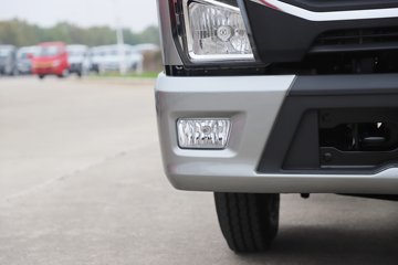 ���������D6-L 2025�� ���߹��� 2.5L���� 170���� ��ʿ��8�� 4.17�׵��������ῨͼƬ