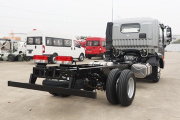 ���������D6-L 2025�� ���߹��� 2.5L���� 170���� ��ʿ��8�� 4.17�׵��������ῨͼƬ