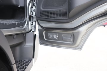 ���������D6-L 2025�� ���߹��� 2.5L���� 170���� ��ʿ��8�� 4.17�׵��������ῨͼƬ