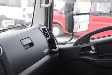 ���������D6-L 2025�� ���߹��� 2.5L���� 170���� ��ʿ��8�� 4.17�׵��������ῨͼƬ