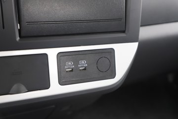 ���������D6-L 2025�� ���߹��� 2.5L���� 170���� ��ʿ��8�� 4.17�׵��������ῨͼƬ