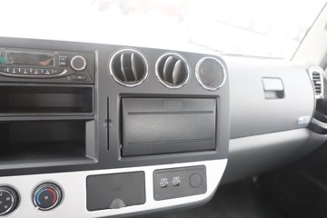 ���������D6-L 2025�� ���߹��� 2.5L���� 170���� ��ʿ��8�� 4.17�׵��������ῨͼƬ