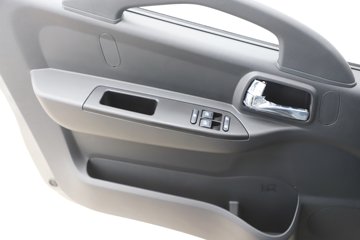 ���������D6-L 2025�� ���߹��� 2.5L���� 170���� ��ʿ��8�� 4.17�׵��������ῨͼƬ