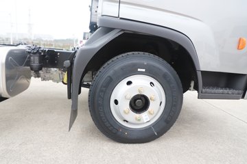 ���������D6-L 2025�� ���߹��� 2.5L���� 170���� ��ʿ��8�� 4.17�׵��������ῨͼƬ