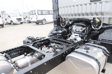 ���������D6-L 2025�� ���߹��� 2.5L���� 170���� ��ʿ��8�� 4.17�׵��������ῨͼƬ