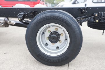 ���������D6-L 2025�� ���߹��� 2.5L���� 170���� ��ʿ��8�� 4.17�׵��������ῨͼƬ