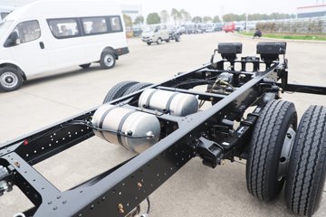 ���������D6-L 2025�� ���߹��� 2.5L���� 170���� ��ʿ��8�� 4.17�׵��������ῨͼƬ
