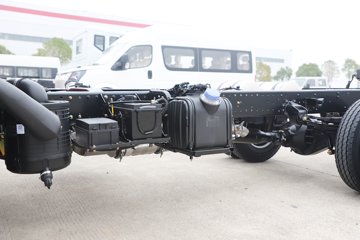 ���������D6-L 2025�� ���߹��� 2.5L���� 170���� ��ʿ��8�� 4.17�׵��������ῨͼƬ