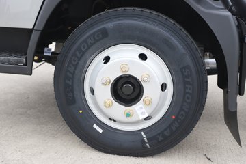 ���������D6-L 2025�� ���߹��� 2.5L���� 170���� ��ʿ��8�� 4.17�׵��������ῨͼƬ