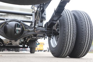 ����;�� T5 1.6L 122���� ���� 2.835��˫������С��ͼƬ