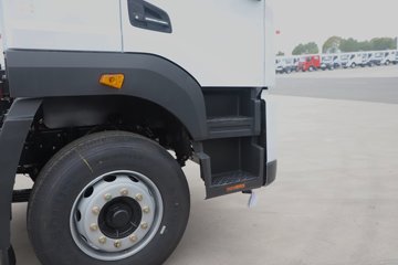 ���������D9 4X2 ���綯ѹ��ʽ�������䳵 ����ʱ��231.84kWhͼƬ