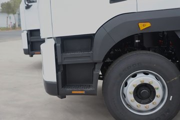 ���������D9 4X2 ���綯ѹ��ʽ�������䳵 ����ʱ��231.84kWhͼƬ