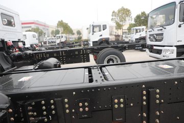 ���������D9 4X2 ���綯ѹ��ʽ�������䳵 ����ʱ��231.84kWhͼƬ