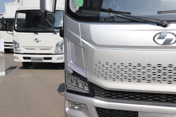 ����Ծ�� ��ԽH500�� 2.5L���� 170���� ��ʿ��8�� ��ɲ 4.2�׵��Ų�դʽ�ῨͼƬ