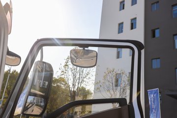 ����Ծ�� ��ԽH500�� 2.5L���� 170���� ��ʿ��8�� ��ɲ 4.2�׵��Ų�դʽ�ῨͼƬ