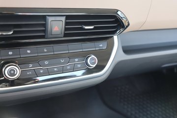 ����Ծ�� ��ԽH500�� 2.5L���� 170���� ��ʿ��8�� ��ɲ 4.2�׵��Ų�դʽ�ῨͼƬ