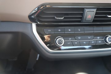 ����Ծ�� ��ԽH500�� 2.5L���� 170���� ��ʿ��8�� ��ɲ 4.2�׵��Ų�դʽ�ῨͼƬ