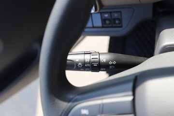 ����Ծ�� ��ԽH500�� 2.5L���� 170���� ��ʿ��8�� ��ɲ 4.2�׵��Ų�դʽ�ῨͼƬ