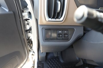 ����Ծ�� ��ԽH500�� 2.5L���� 170���� ��ʿ��8�� ��ɲ 4.2�׵��Ų�դʽ�ῨͼƬ