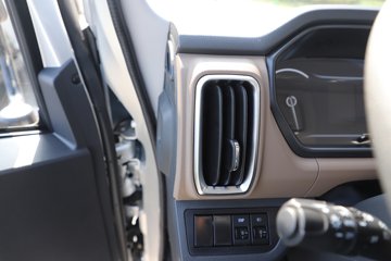 ����Ծ�� ��ԽH500�� 2.5L���� 170���� ��ʿ��8�� ��ɲ 4.2�׵��Ų�դʽ�ῨͼƬ