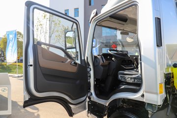 ����Ծ�� ��ԽH500�� 2.5L���� 170���� ��ʿ��8�� ��ɲ 4.2�׵��Ų�դʽ�ῨͼƬ