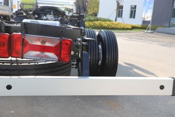 ����Ծ�� ��ԽH500�� 2.5L���� 170���� ��ʿ��8�� ��ɲ 4.2�׵��Ų�դʽ�ῨͼƬ