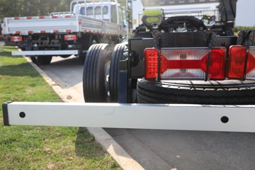 ����Ծ�� ��ԽH500�� 2.5L���� 170���� ��ʿ��8�� ��ɲ 4.2�׵��Ų�դʽ�ῨͼƬ