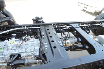 ����Ծ�� ��ԽH500�� 2.5L���� 170���� ��ʿ��8�� ��ɲ 4.2�׵��Ų�դʽ�ῨͼƬ