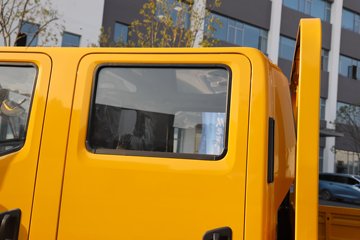 Ծ����ԽC300 ��ֵ�� 142���� ������5�� 3.12��˫����ʽ�ῨͼƬ