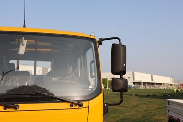 Ծ����ԽC300 ��ֵ�� 142���� ������5�� 3.12��˫����ʽ�ῨͼƬ