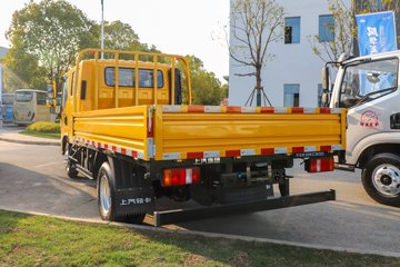 Ծ����ԽC300 ��ֵ�� 142���� ������5�� 3.12��˫����ʽ�ῨͼƬ