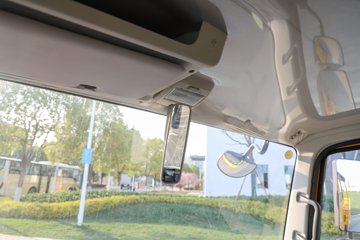 Ծ����ԽC300 ��ֵ�� 142���� ������5�� 3.12��˫����ʽ�ῨͼƬ