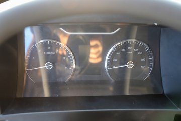 Ծ����ԽC300 ��ֵ�� 142���� ������5�� 3.12��˫����ʽ�ῨͼƬ