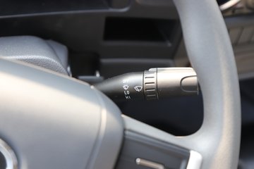 Ծ����ԽC300 ��ֵ�� 142���� ������5�� 3.12��˫����ʽ�ῨͼƬ